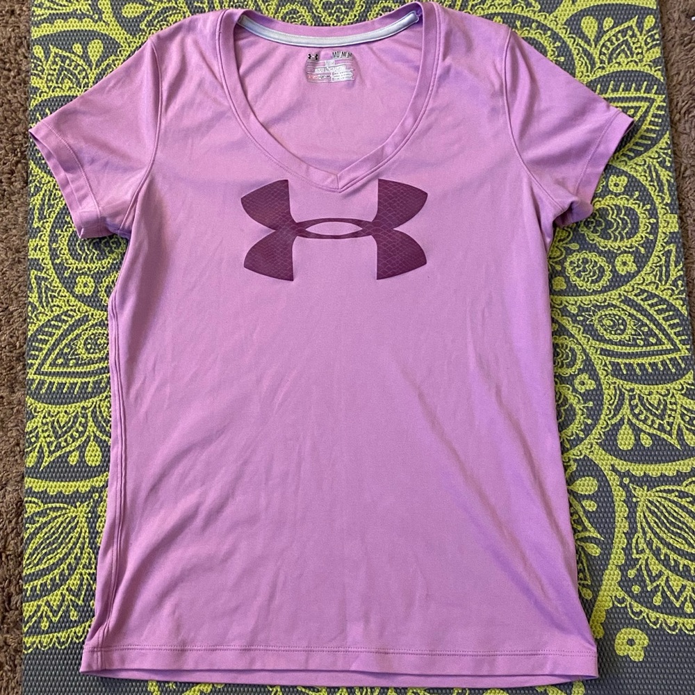 Under armour athletic t shirt